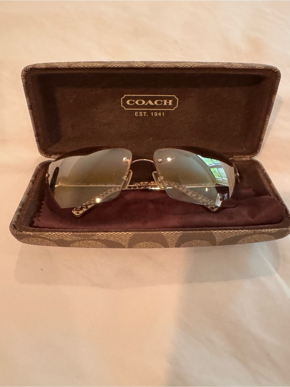 COACH Rimless Women's Sunglasses with Gold Accents and Gradient Lenses